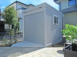 「バイク保管庫」で防犯対策のバイクガレージを　柏市H邸