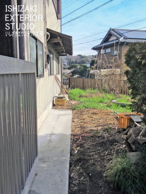 床面をコンクリート打設した引き戸収納部