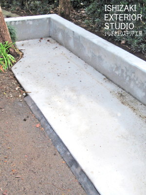 土留めと床の土間コンクリート