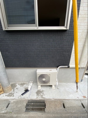 道路から簡単に敷地に入れた施工前