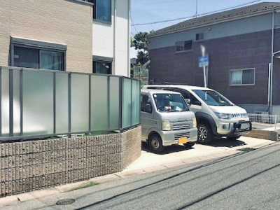 施工前のオープンな車庫