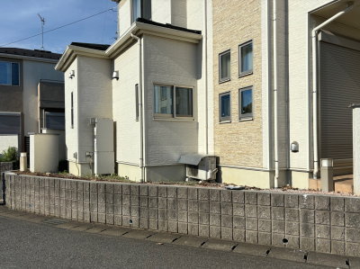 道路から丸見えだった施工前