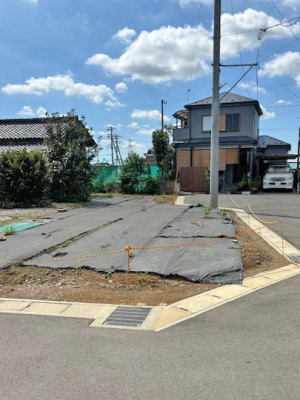 倉庫があるだけで未使用だった敷地