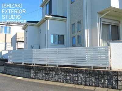 木調目隠しフェンスでプライバシーを確保後