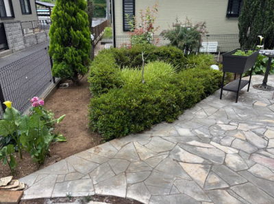 施工前のお庭の低木エリア