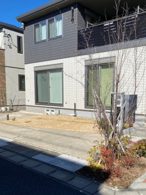 玄関側からの施工前の様子