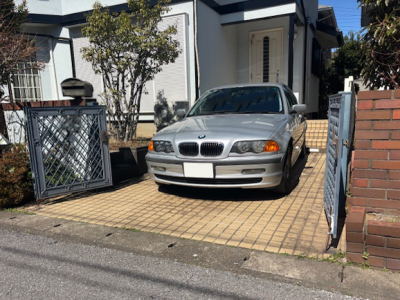 施工前の思い折戸のカーゲート