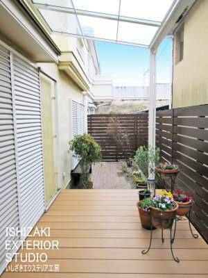 施工後のリビング側側からの庭全景