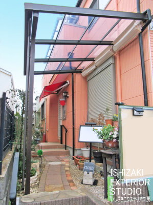 LIXILの木調テラス屋根「シュエット」設置後