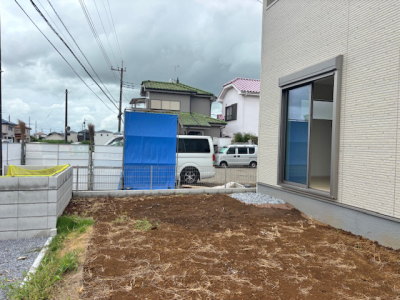 土のみの施工前の庭の様子