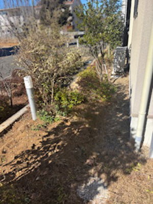 オープンだった玄関側への通路