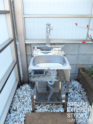 使い易いスタンドタイプの立水栓